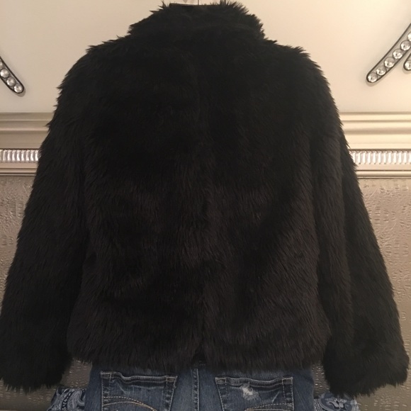 Paris Blues Sz Medium faux fur jacket. Pockets . - Picture 5 of 5